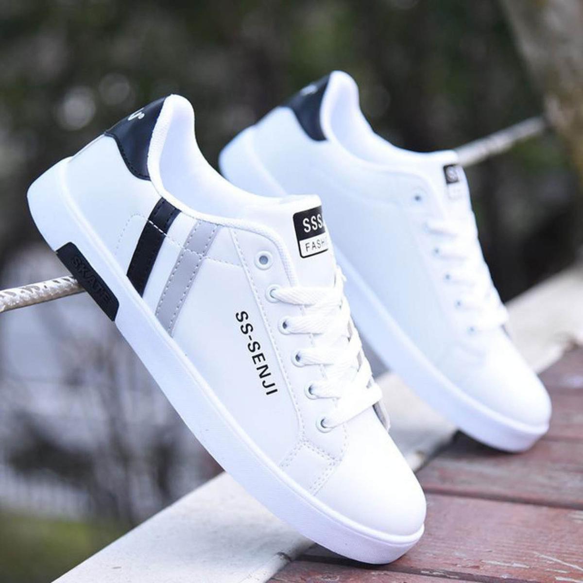 Sneakers For Men Shoes Running Flyknit Lightweight Casual Sports Shoes Breathable Mesh Lace Up Fashion Sneakers Rubber Sole White